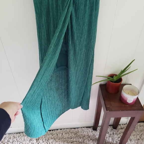 All In Favor Front Knot Dress - Picture 6 of 9